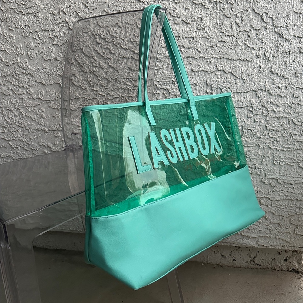 LBLA Vacation Tote XL-Lashbox LA luxury vegan leather & PVC bag-used few times - Picture 12 of 16